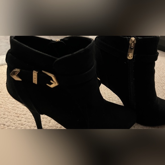 Guess booties size 10 excellent condition - Picture 2 of 7